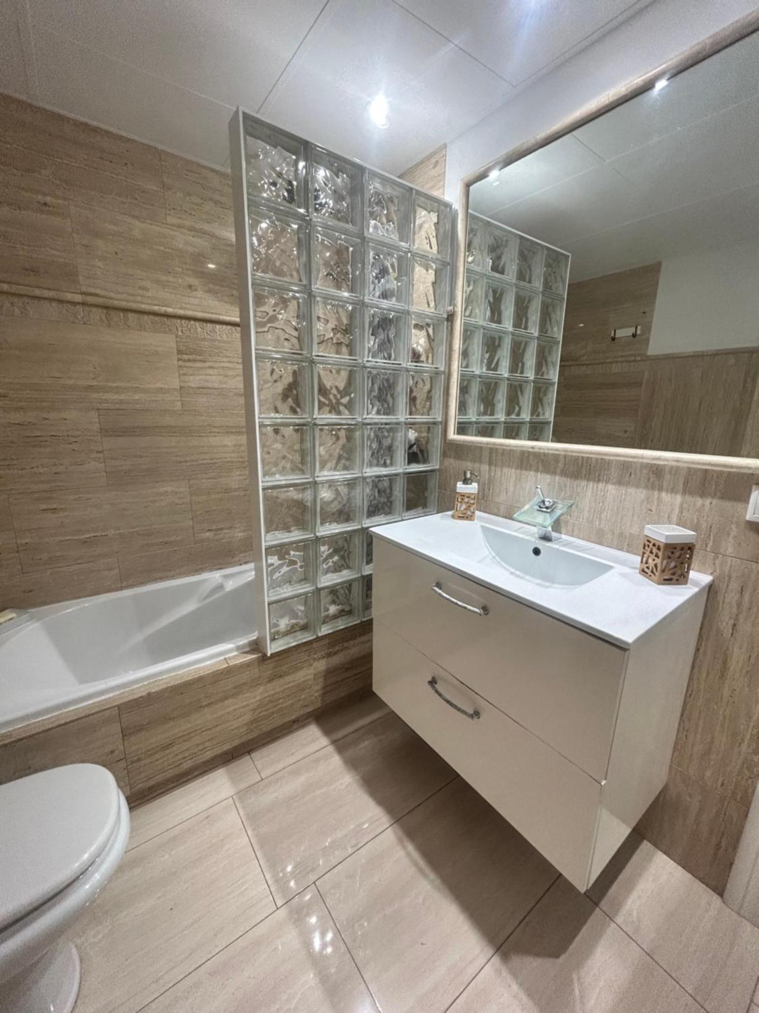 Apartamento Casa Cora Barrio San Basilio Centro
